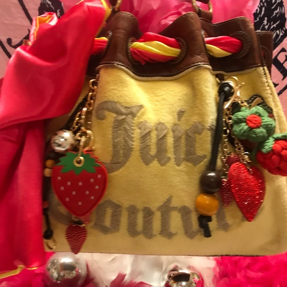 Rare yellow 💛terry cloth strawberry 🍓 daydreamer ☁️ - Picture 3 of 16